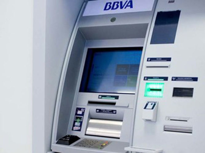 Ajijic amenities like this Bancomer ATM machine. 
