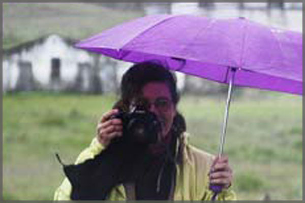 Profile picture of Ajijic artist photographer Jill Fessenden.