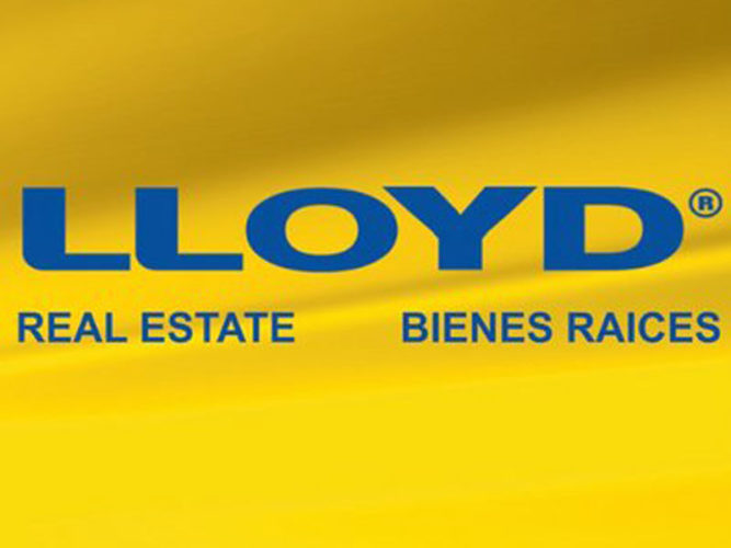 Lloyd Real Estate Ajijic