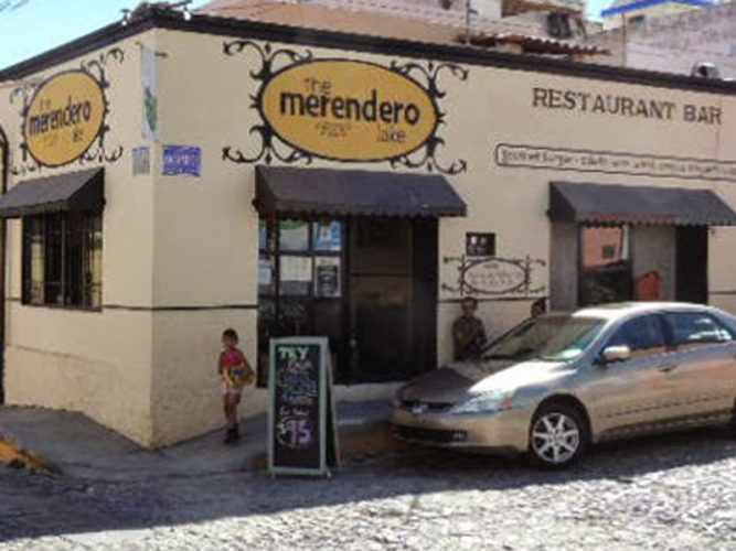 Sandwich board outside Merendero Lake Burger restaurant in Ajijic.